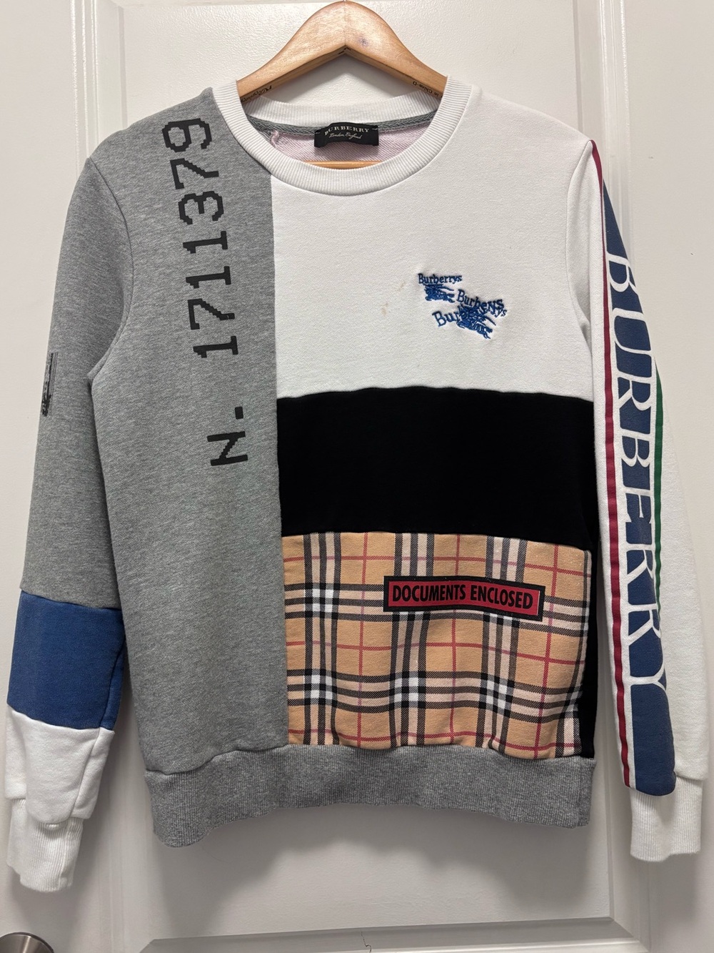Burberry Nova Check Pattern Crew Neck Pullover as is - Picture 2 of 15